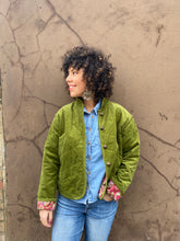 Load image into Gallery viewer, Floral Frida