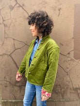 Load image into Gallery viewer, Floral Frida